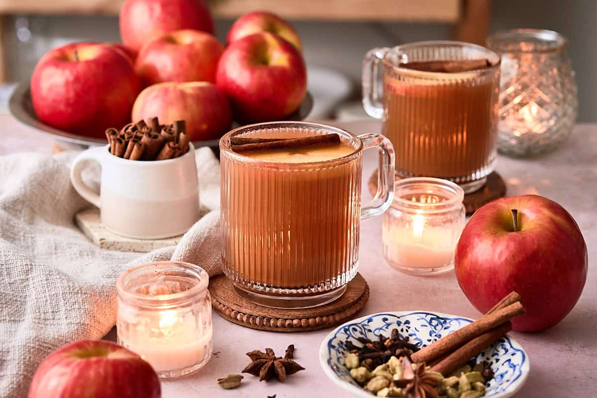 Minute Stovetop Mulled Cider: Whole Spices for Clear Flavor